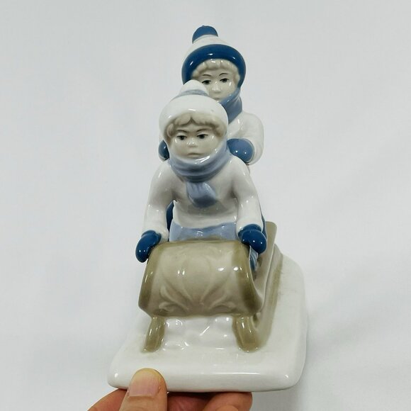 Vintage Paul Sebastian Children Sleigh Figurine Sledding Childhood Snow Winter - Picture 2 of 12